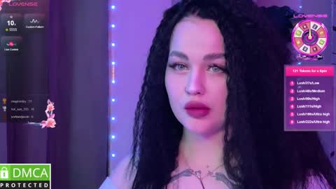 Mia online show from March 8, 2025, 9:18 pm