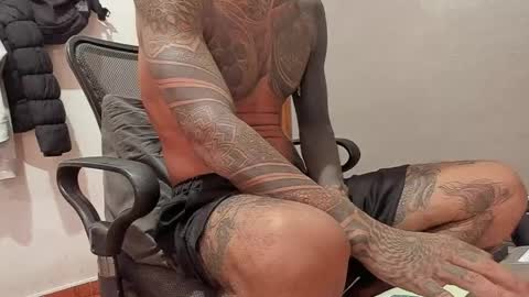 konan_89 online show from May 13, 2026, 6:38 pm