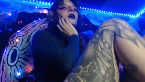 konekokawai online show from November 27, 2025, 6:43 pm