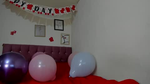 Snapshot of konie_hot chatting on March 9, 2025, 10:52 pm konie Diaz online show from March 9, 2025, 10:52 pm