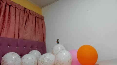 Snapshot of konie_hot chatting on November 15, 2025, 10:15 pm konie Diaz online show from November 15, 2025, 10:15 pm