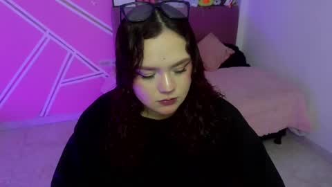 camila online show from May 16, 2026, 5:37 am