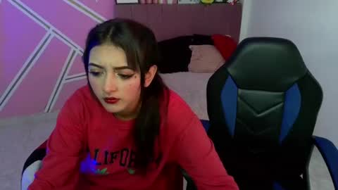 camila online show from June 25, 2026, 10:36 pm