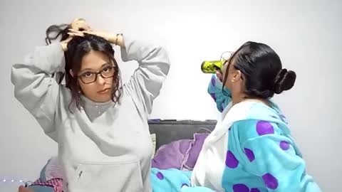 Konny and Laila online show from June 11, 2026, 3:59 am