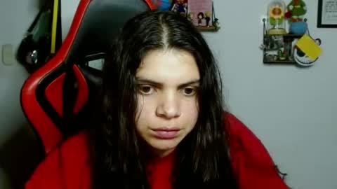 Snapshot of koranikky08 chatting on December 5, 2024, 1:25 am Karoll online show from December 5, 2024, 1:25 am