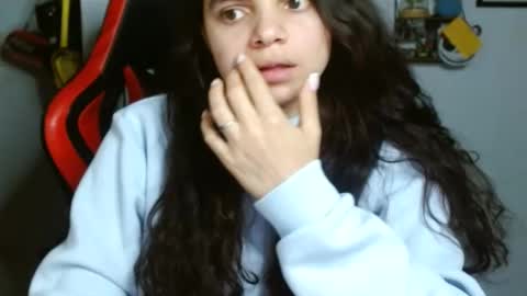 Snapshot of koranikky08 chatting on December 10, 2024, 2:16 am Karoll online show from December 10, 2024, 2:16 am