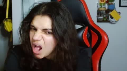 Snapshot of koranikky08 chatting on December 11, 2024, 2:19 am Karoll online show from December 11, 2024, 2:19 am