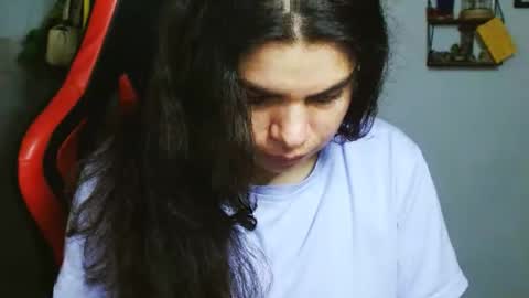 Snapshot of koranikky08 chatting on January 4, 2025, 1:10 am Karoll online show from January 4, 2025, 1:10 am