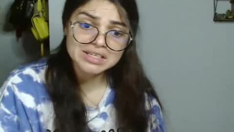 Snapshot of koranikky08 chatting on January 12, 2025, 1:32 am Karoll online show from January 12, 2025, 1:32 am