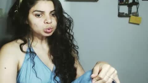 Snapshot of koranikky08 chatting on January 23, 2025, 11:58 pm Karoll online show from January 23, 2025, 11:58 pm