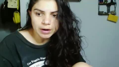 Snapshot of koranikky08 chatting on January 26, 2025, 12:05 am Karoll online show from January 26, 2025, 12:05 am