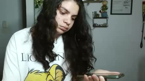 Snapshot of koranikky08 chatting on September 9, 2025, 1:49 am Karoll online show from September 9, 2025, 1:49 am