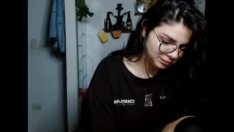 Snapshot of koranikky08 chatting on October 5, 2025, 1:48 am Karoll online show from October 5, 2025, 1:48 am