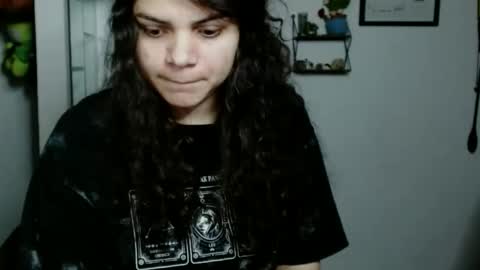 Snapshot of koranikky08 chatting on October 10, 2025, 1:48 am Karoll online show from October 10, 2025, 1:48 am