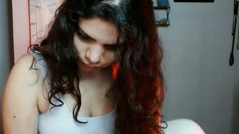 Snapshot of koranikky08 chatting on October 15, 2025, 1:50 am Karoll online show from October 15, 2025, 1:50 am