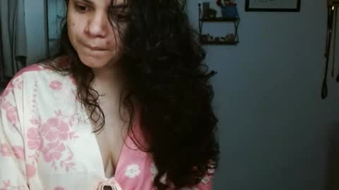 Snapshot of koranikky08 chatting on October 16, 2025, 2:01 am Karoll online show from October 16, 2025, 2:01 am