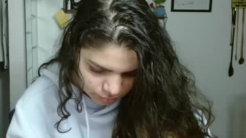 Snapshot of koranikky08 chatting on October 21, 2025, 2:12 am Karoll online show from October 21, 2025, 2:12 am