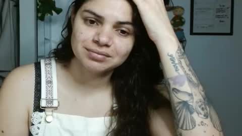 Snapshot of koranikky08 chatting on October 23, 2025, 12:21 am Karoll online show from October 23, 2025, 12:21 am