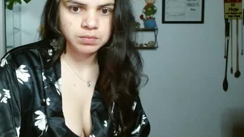 Snapshot of koranikky08 chatting on November 2, 2025, 12:24 am Karoll online show from November 2, 2025, 12:24 am