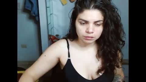 Snapshot of koranikky08 chatting on November 6, 2025, 2:12 am Karoll online show from November 6, 2025, 2:12 am