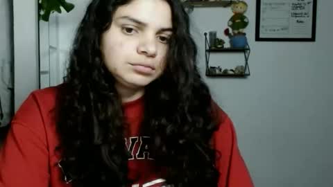 Snapshot of koranikky08 chatting on November 11, 2025, 1:38 am Karoll online show from November 11, 2025, 1:38 am