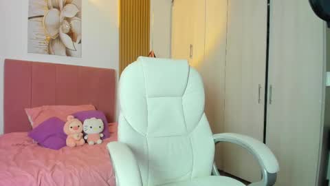 Snapshot of korarousee chatting on September 15, 2025, 1:00 pm Kora online show from September 15, 2025, 1:00 pm