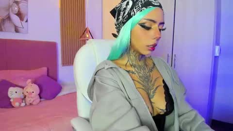 Snapshot of korarousee chatting on October 6, 2025, 1:30 pm Kora online show from October 6, 2025, 1:30 pm
