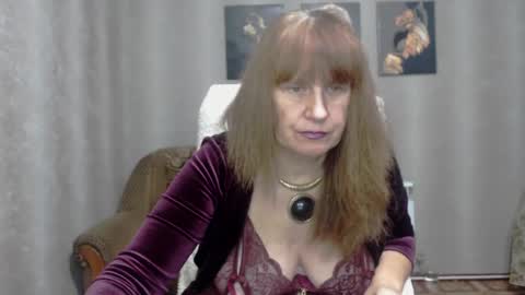 Snapshot of koroleva70 chatting on December 18, 2024, 6:46 pm VIKA online show from December 18, 2024, 6:46 pm