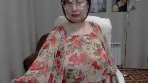 Snapshot of koroleva70 chatting on March 9, 2025, 7:26 pm VIKA online show from March 9, 2025, 7:26 pm