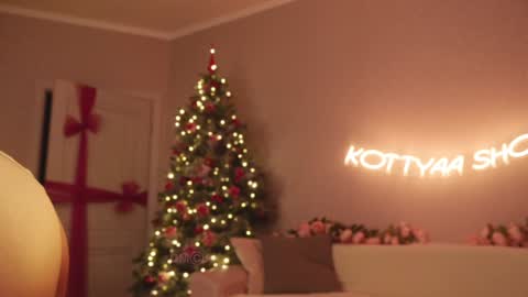 Snapshot of kottyaa_ch chatting on January 2, 2025, 12:34 am Kottyaa cb FOLLOWING online show from January 2, 2025, 12:34 am