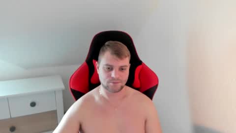 Snapshot of kozik1992 chatting on January 4, 2025, 12:16 pm Bartek online show from January 4, 2025, 12:16 pm