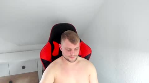 Snapshot of kozik1992 chatting on January 21, 2025, 2:15 pm Bartek online show from January 21, 2025, 2:15 pm