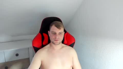 Snapshot of kozik1992 chatting on January 30, 2025, 7:29 am Bartek online show from January 30, 2025, 7:29 am