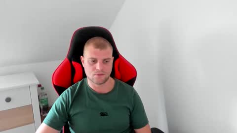 Snapshot of kozik1992 chatting on October 13, 2025, 10:04 am Bartek online show from October 13, 2025, 10:04 am