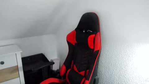 Snapshot of kozik1992 chatting on February 24, 2026, 7:06 am Bartek online show from February 24, 2026, 7:06 am