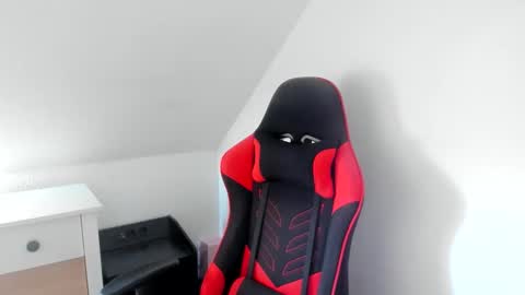 Snapshot of kozik1992 chatting on March 8, 2026, 8:40 am Bartek online show from March 8, 2026, 8:40 am