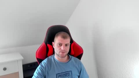 Snapshot of kozik1992 chatting on March 12, 2026, 11:27 am Bartek online show from March 12, 2026, 11:27 am