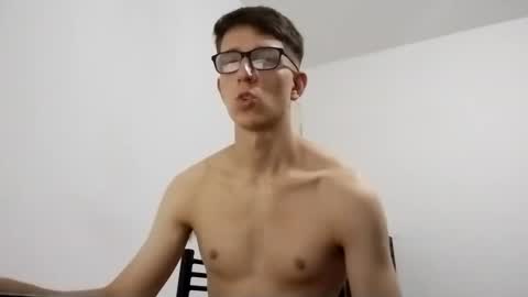 Snapshot of kpo10 chatting on January 8, 2025, 2:57 am Facu online show from January 8, 2025, 2:57 am