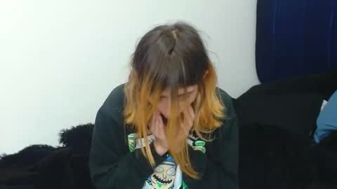 Snapshot of kratos_and_afrodita chatting on October 21, 2025, 9:59 pm kratos_and_afrodita online show from October 21, 2025, 9:59 pm