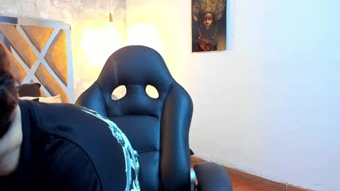 Snapshot of kraven_lust chatting on June 4, 2026, 3:01 am Kraven online show from June 4, 2026, 3:01 am