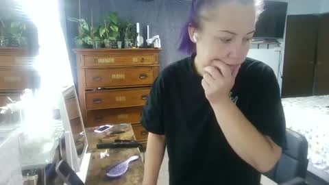 kreamyk420 online show from November 1, 2025, 5:26 pm