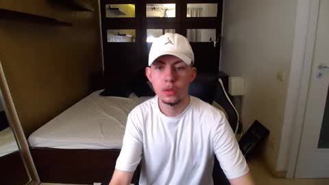 KrewVaughn online show from March 17, 2026, 6:39 am