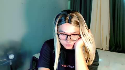 Snapshot of krezikeed chatting on May 9, 2026, 1:11 am krezikeed online show from May 9, 2026, 1:11 am