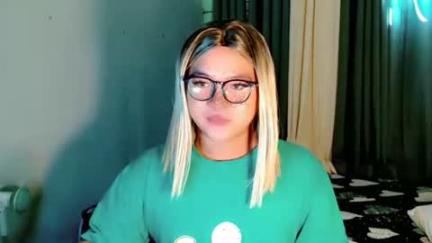 Snapshot of krezikeed chatting on May 11, 2026, 1:33 am krezikeed online show from May 11, 2026, 1:33 am