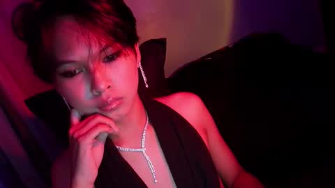 krimpie_xx online show from May 4, 2026, 12:45 pm