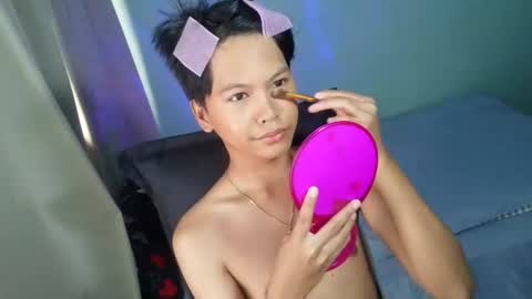 krimpie_xx online show from July 10, 2026, 2:38 am