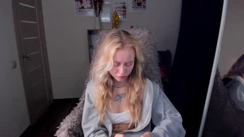 Snapshot of kris_grant chatting on November 29, 2025, 10:40 am kris_grant online show from November 29, 2025, 10:40 am