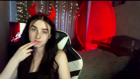 Snapshot of krisbadass chatting on September 26, 2025, 2:21 pm Kris online show from September 26, 2025, 2:21 pm