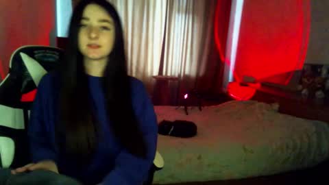 Snapshot of krisbadass chatting on October 19, 2025, 11:44 am Kris online show from October 19, 2025, 11:44 am