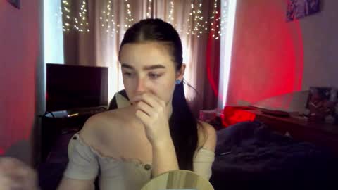 Snapshot of krisbadass chatting on November 17, 2025, 9:26 am Kris online show from November 17, 2025, 9:26 am